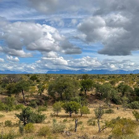 Sausage Tree Safari Camp Заповедник Балуле Экстерьер фото