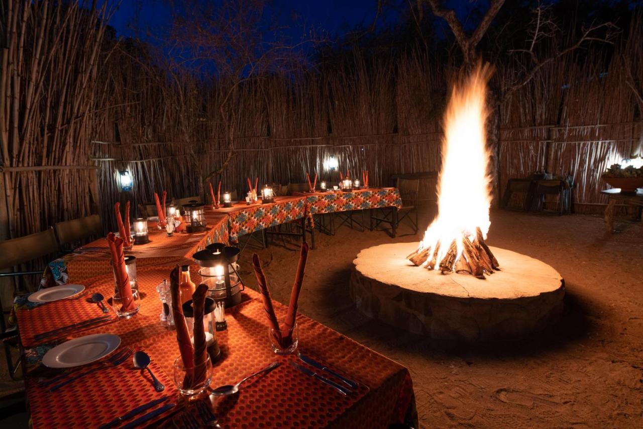 Sausage Tree Safari Camp Заповедник Балуле Экстерьер фото