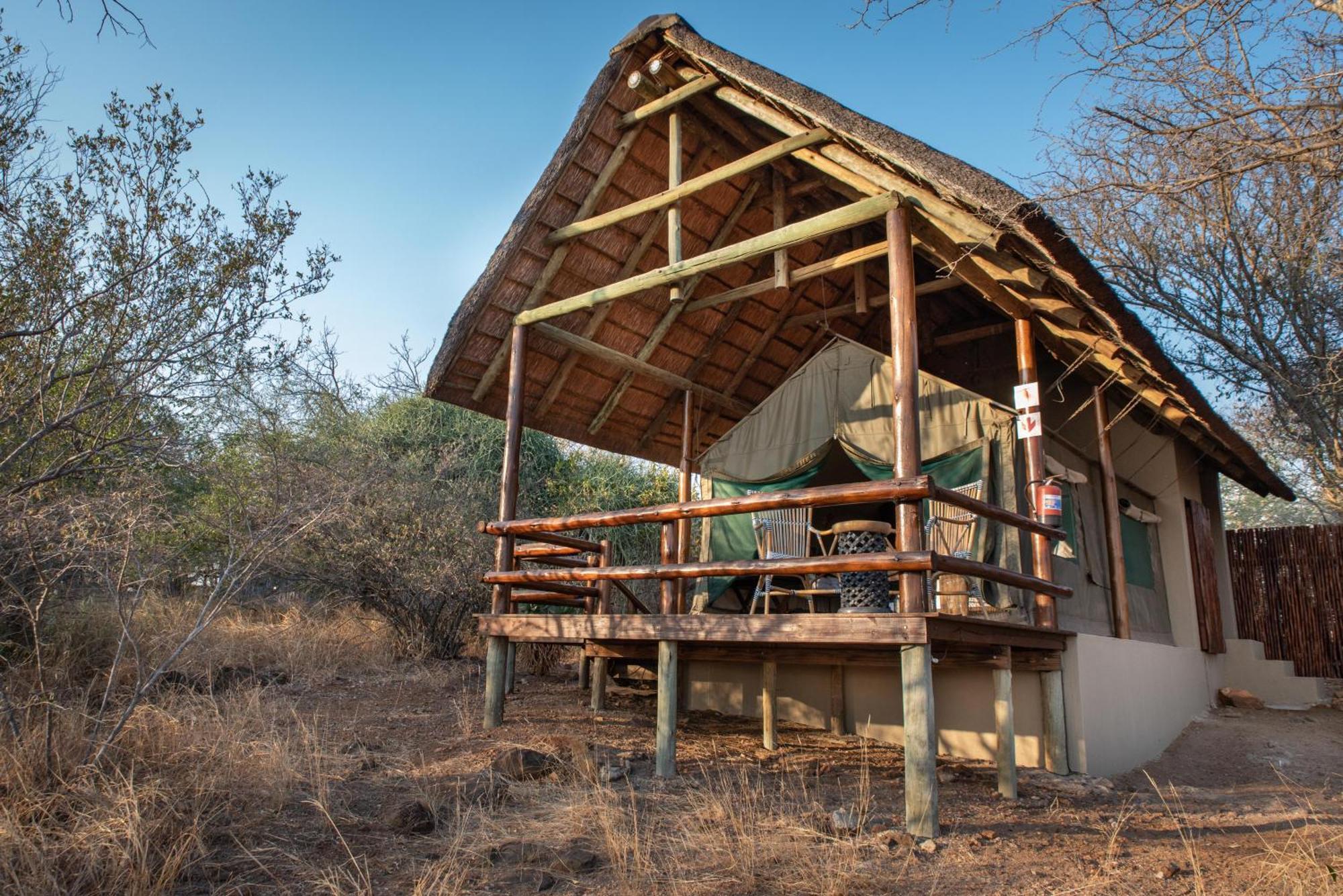 Sausage Tree Safari Camp Заповедник Балуле Экстерьер фото